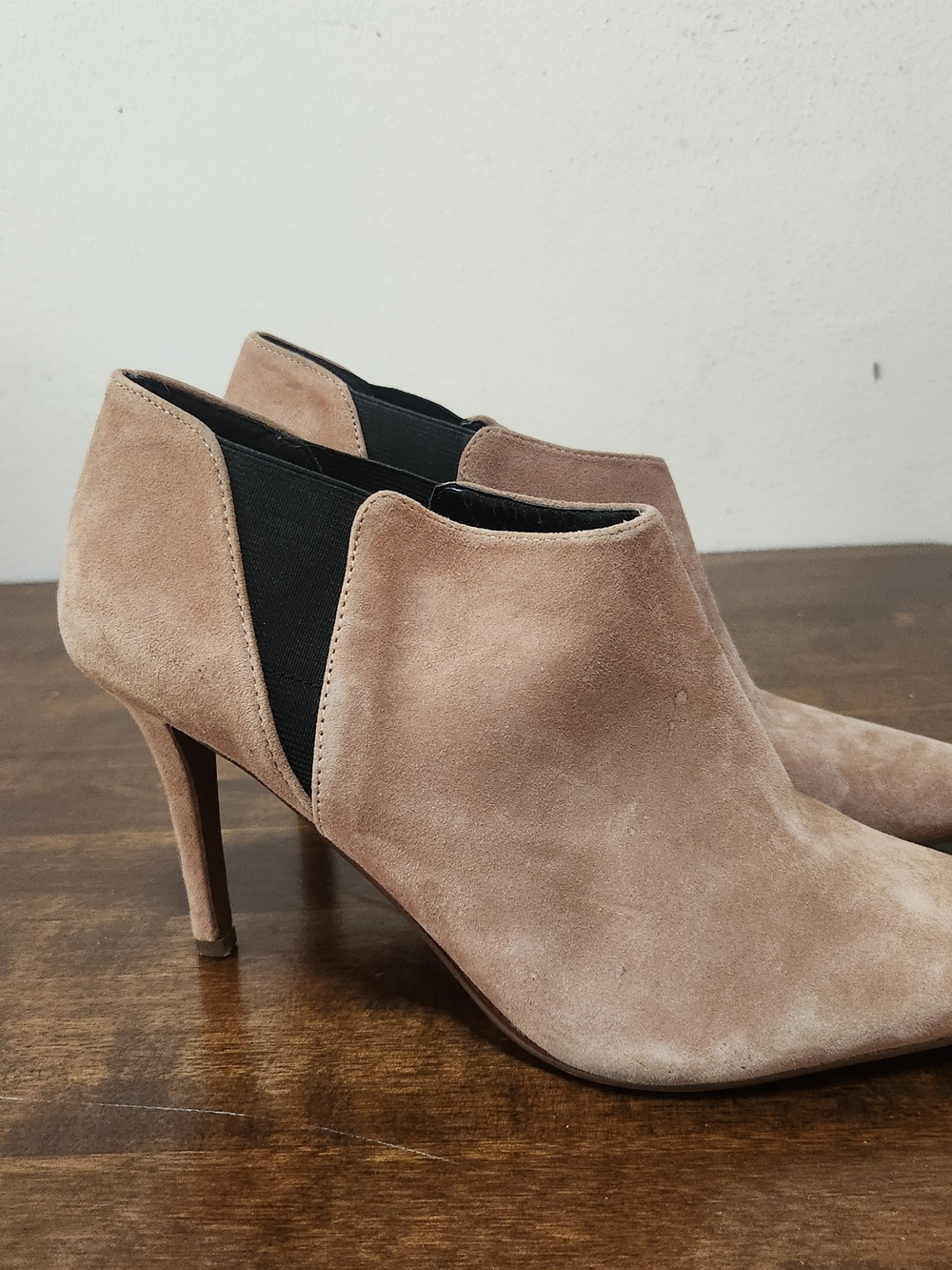 Jessica Simpson Suede Ankle Booties in Taupe